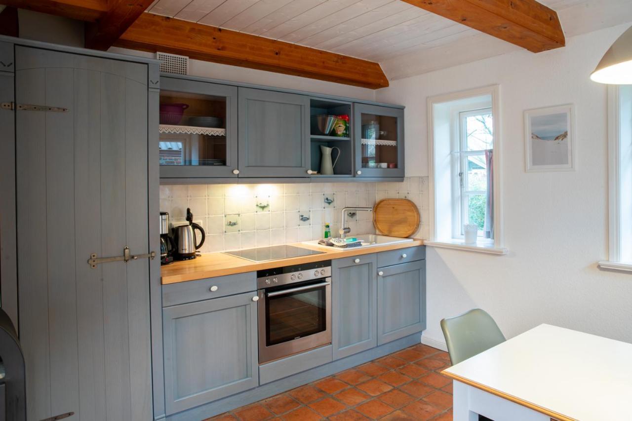 Ferienwohnung Oldsum Экстерьер фото