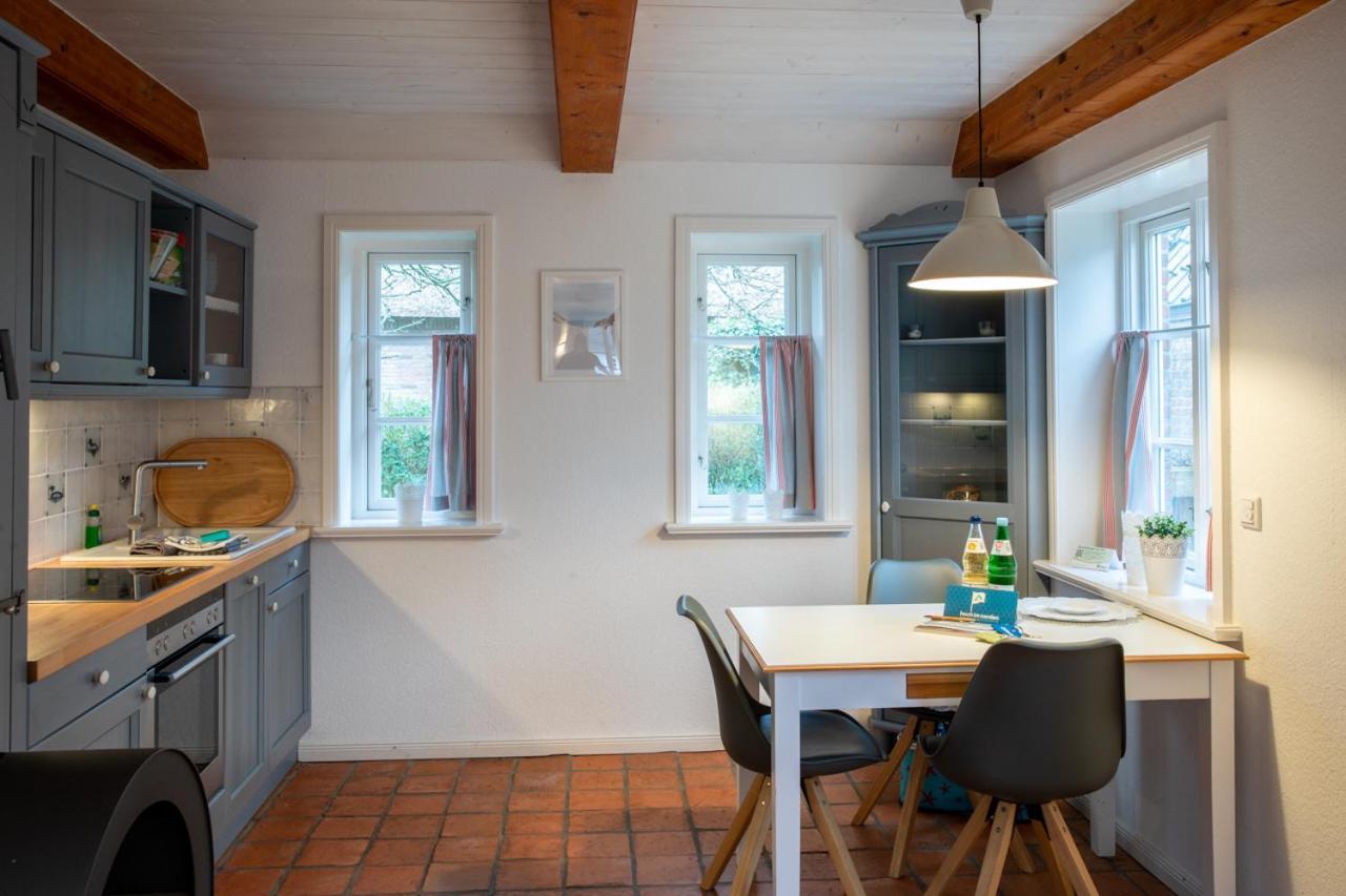 Ferienwohnung Oldsum Экстерьер фото