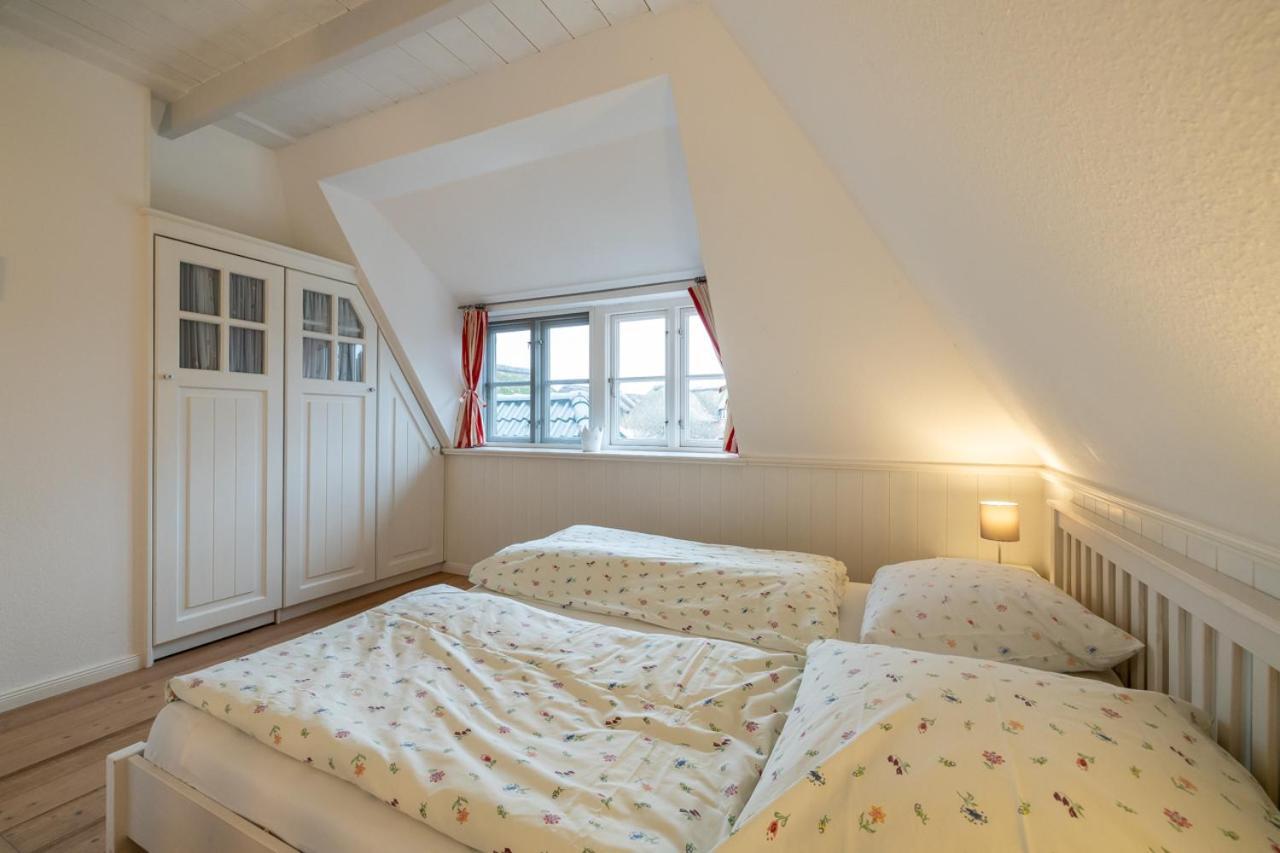 Ferienwohnung Oldsum Экстерьер фото